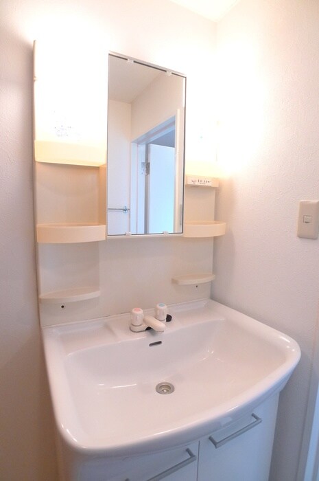 物件内観写真11　(洗面)