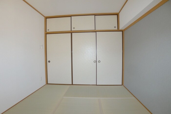 物件内観写真10　(居室)