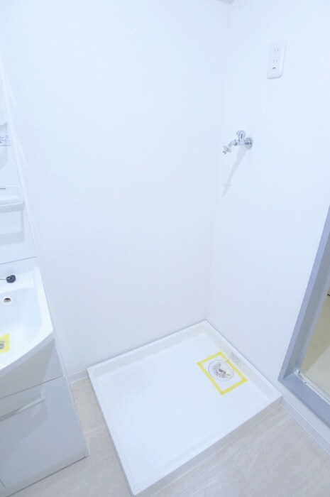 物件内観写真15　(洗濯機置場)