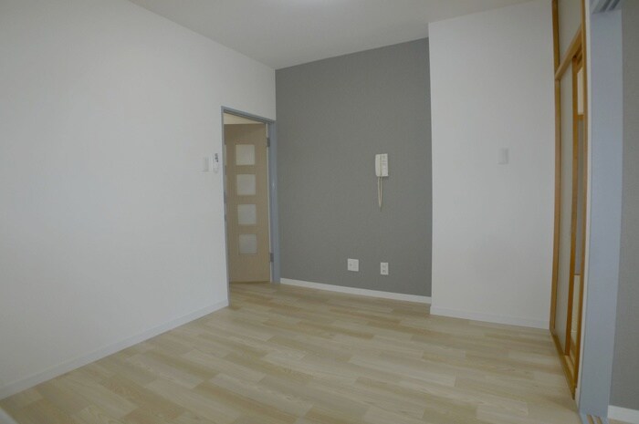 物件内観写真18　(居室)