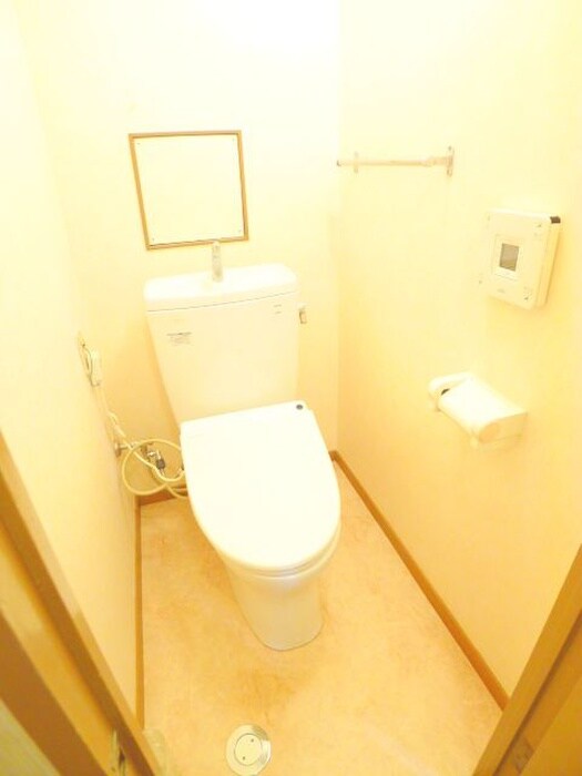 物件内観写真14　(トイレ)