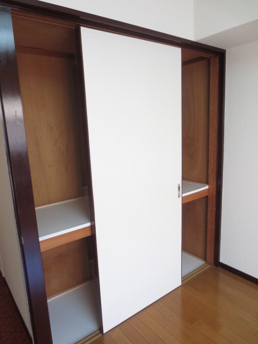 物件内観写真15　(収納)