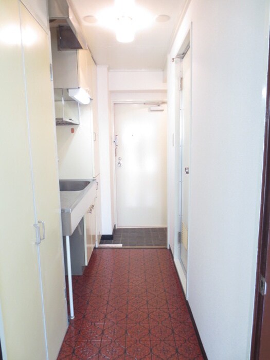 物件内観写真16　(廊下)