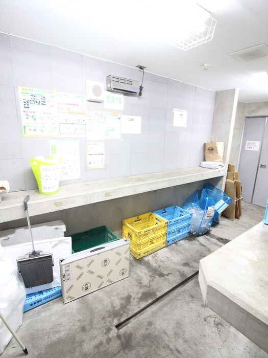 物件外観写真4　(建物設備)