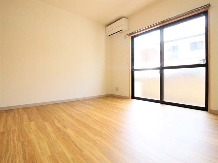 物件内観写真5　(居室)