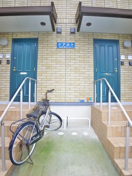 物件外観写真2　(駐輪場)