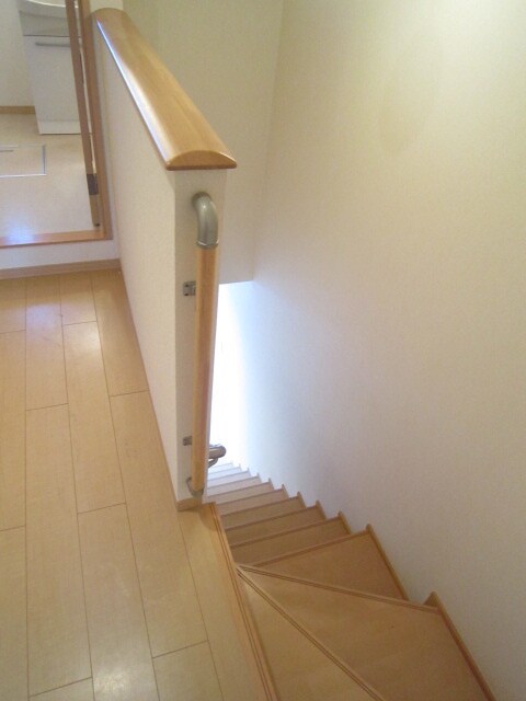 物件内観写真14　(廊下)