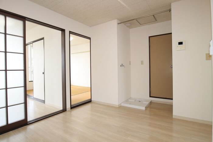 物件内観写真11　(居室)