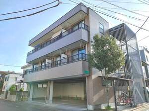 トゥリスミコノス外観写真