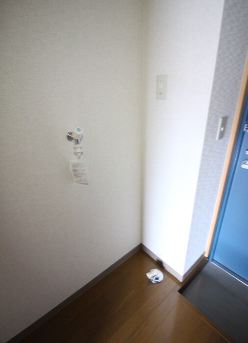 物件内観写真13　(洗濯機置場)