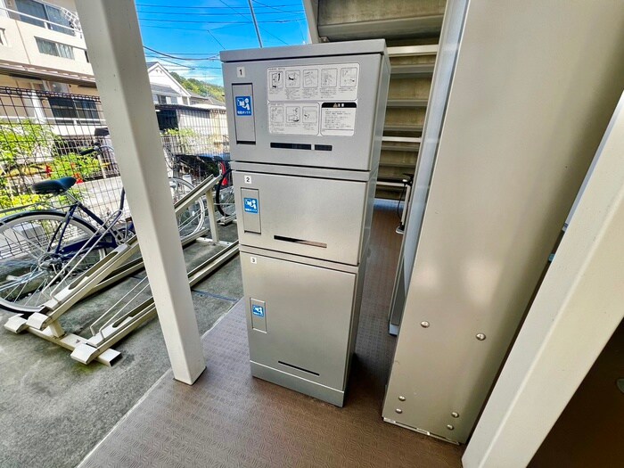 物件外観写真4　(建物設備)