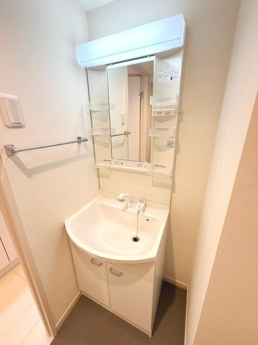 物件内観写真12　(洗面)