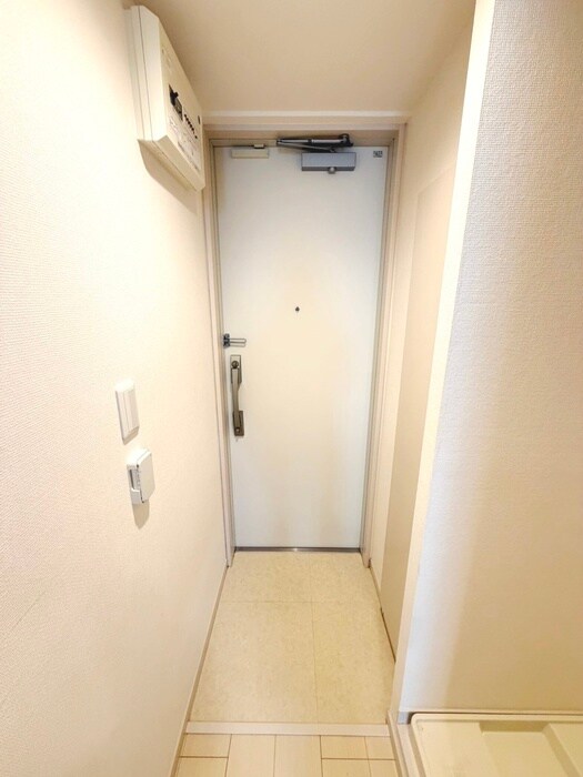 物件内観写真15　(玄関)