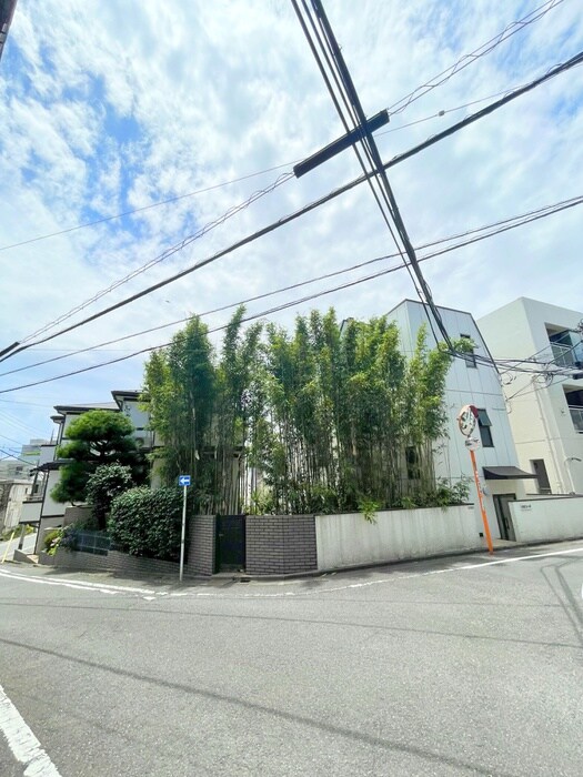 物件外観写真4　(周辺環境)