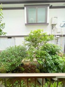 物件内観写真16　(室内からの展望)