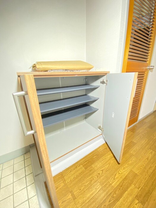 物件内観写真15　(靴箱)