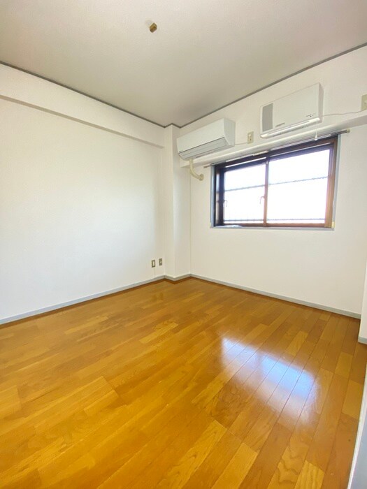 物件内観写真20　(廊下)