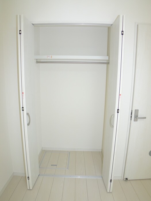 物件内観写真8　(収納)