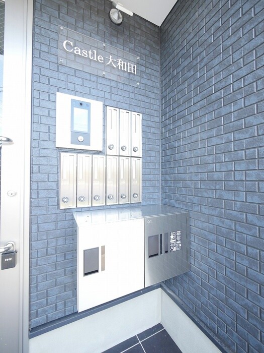 物件外観写真5　(エントランス部分)