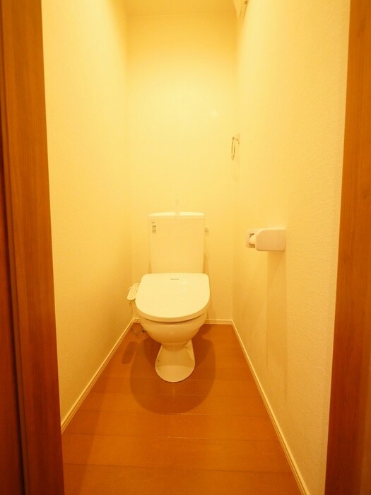物件内観写真16　(トイレ)