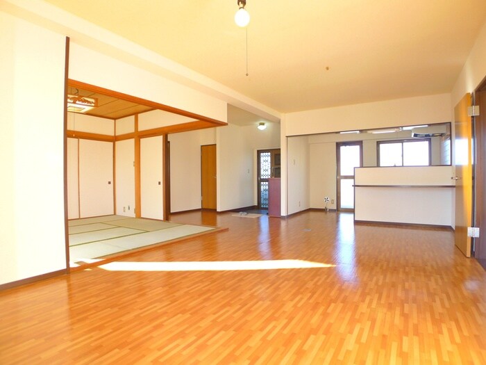 物件内観写真5　(居室)