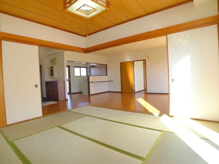 物件内観写真9　(居室)