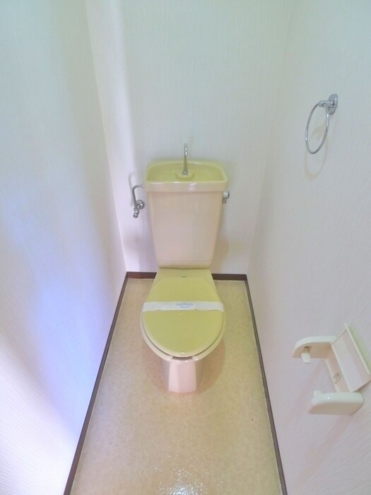 物件内観写真13　(トイレ)