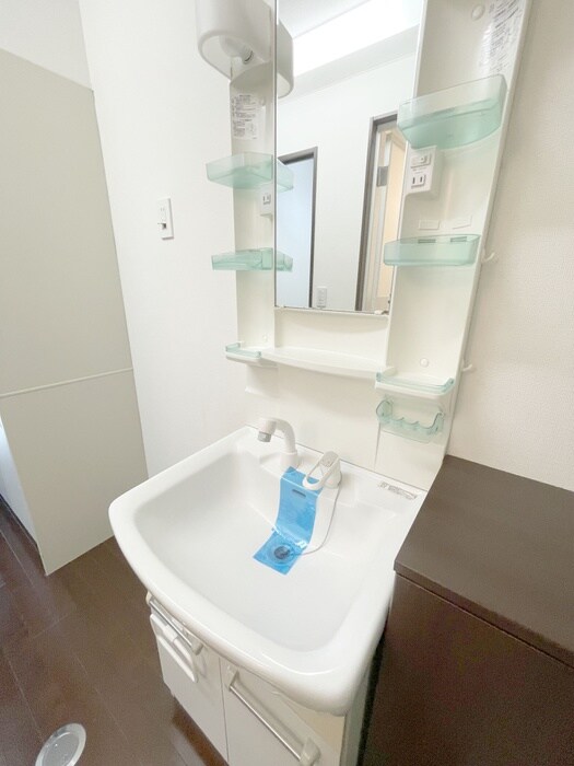 物件内観写真9　(洗面)