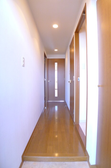 物件内観写真7　(廊下)