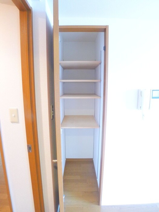 物件内観写真19　(収納)
