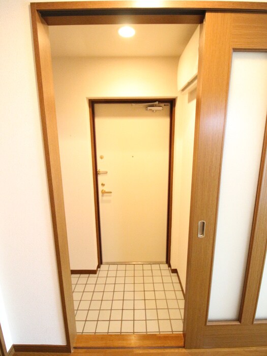 物件内観写真17　(玄関)