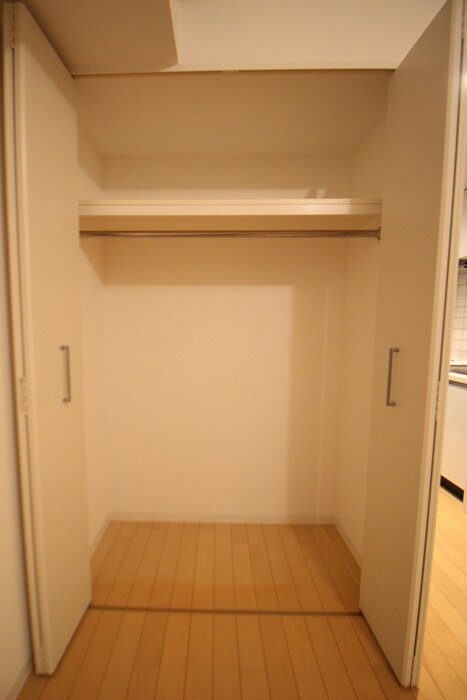 物件内観写真12　(収納)