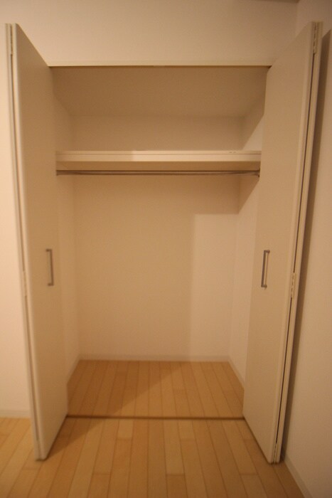 物件内観写真12　(収納)