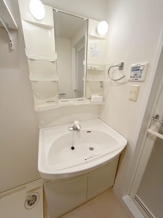 物件内観写真13　(洗面)