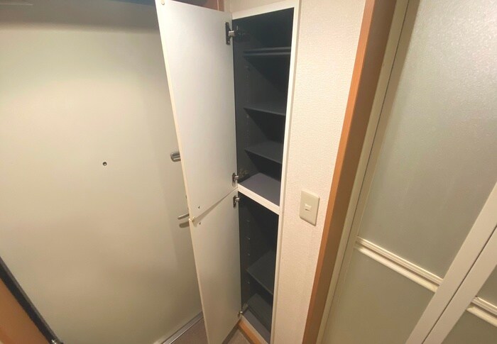 物件内観写真14　(玄関)