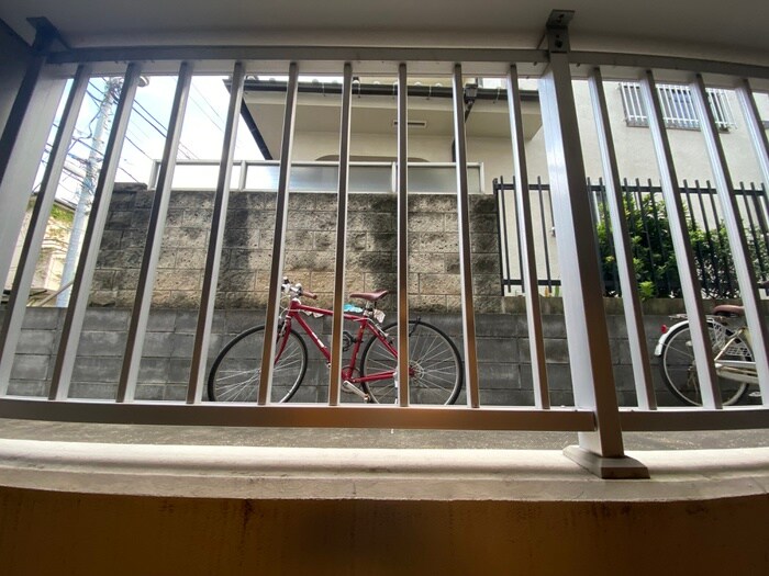 物件内観写真22　(室内からの展望)