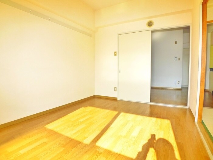 物件内観写真16　(居室)