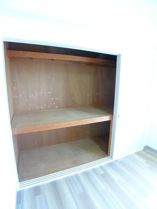 物件内観写真18　(収納)