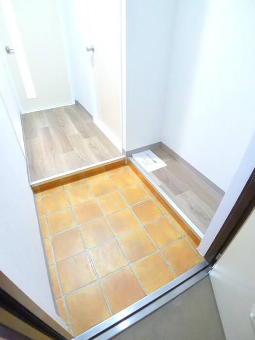 物件内観写真20　(玄関)