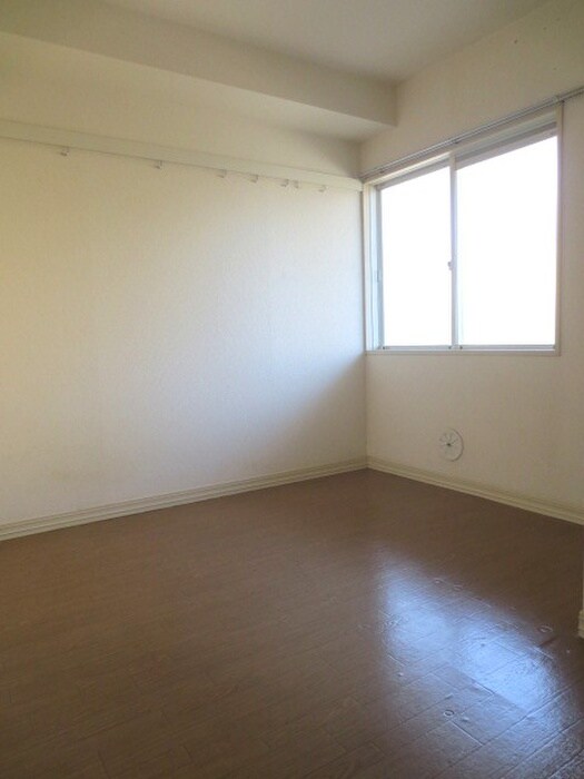 物件内観写真13　(居室)