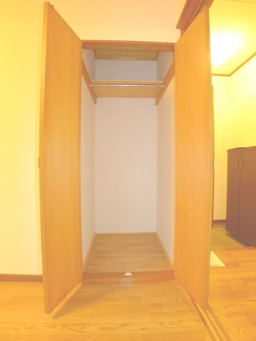 物件内観写真12　(収納)