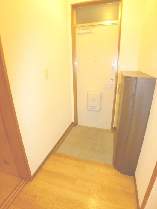 物件内観写真17　(玄関)