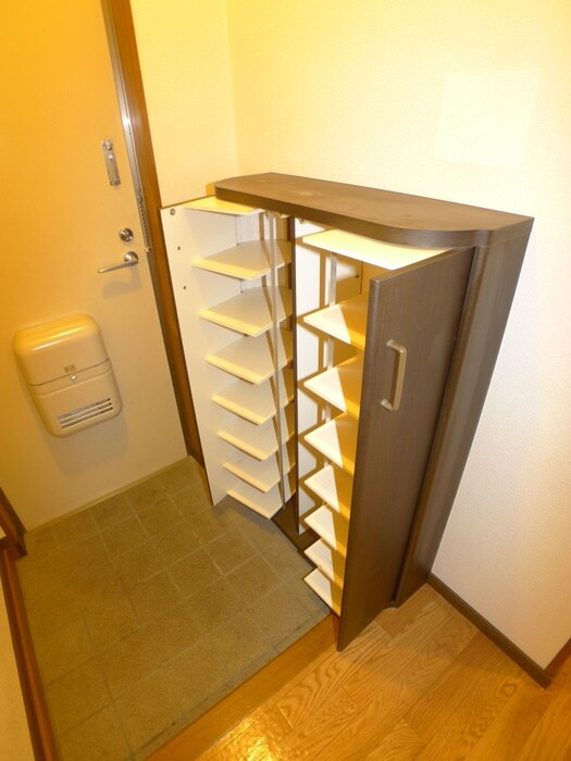 物件内観写真18　(靴箱)