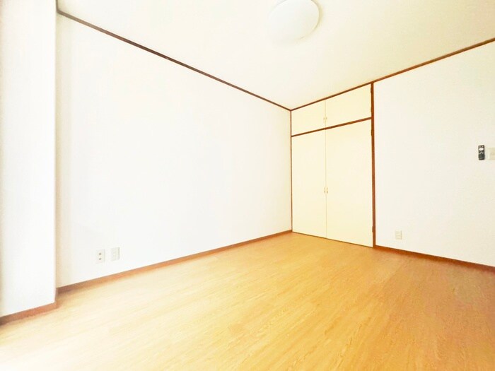 物件内観写真15　(居室)