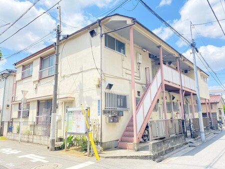 秀虎ハイツ外観写真