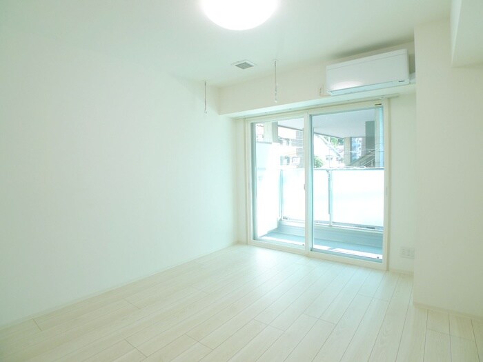 物件内観写真9　(ベランダ・バルコニー)