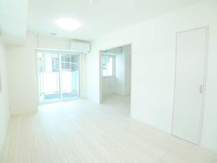 物件内観写真9　(ベランダ・バルコニー)