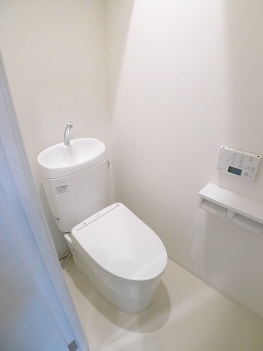 物件内観写真15　(トイレ)