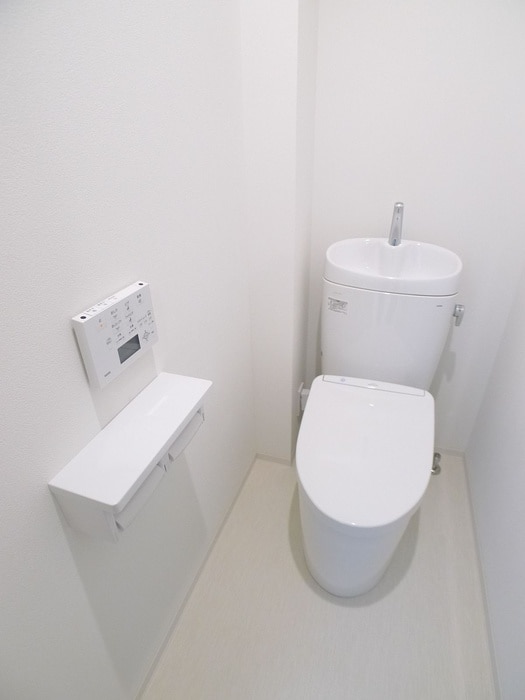 物件内観写真15　(トイレ)