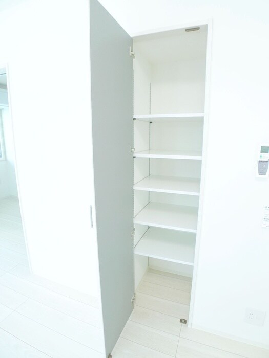 物件内観写真18　(収納)